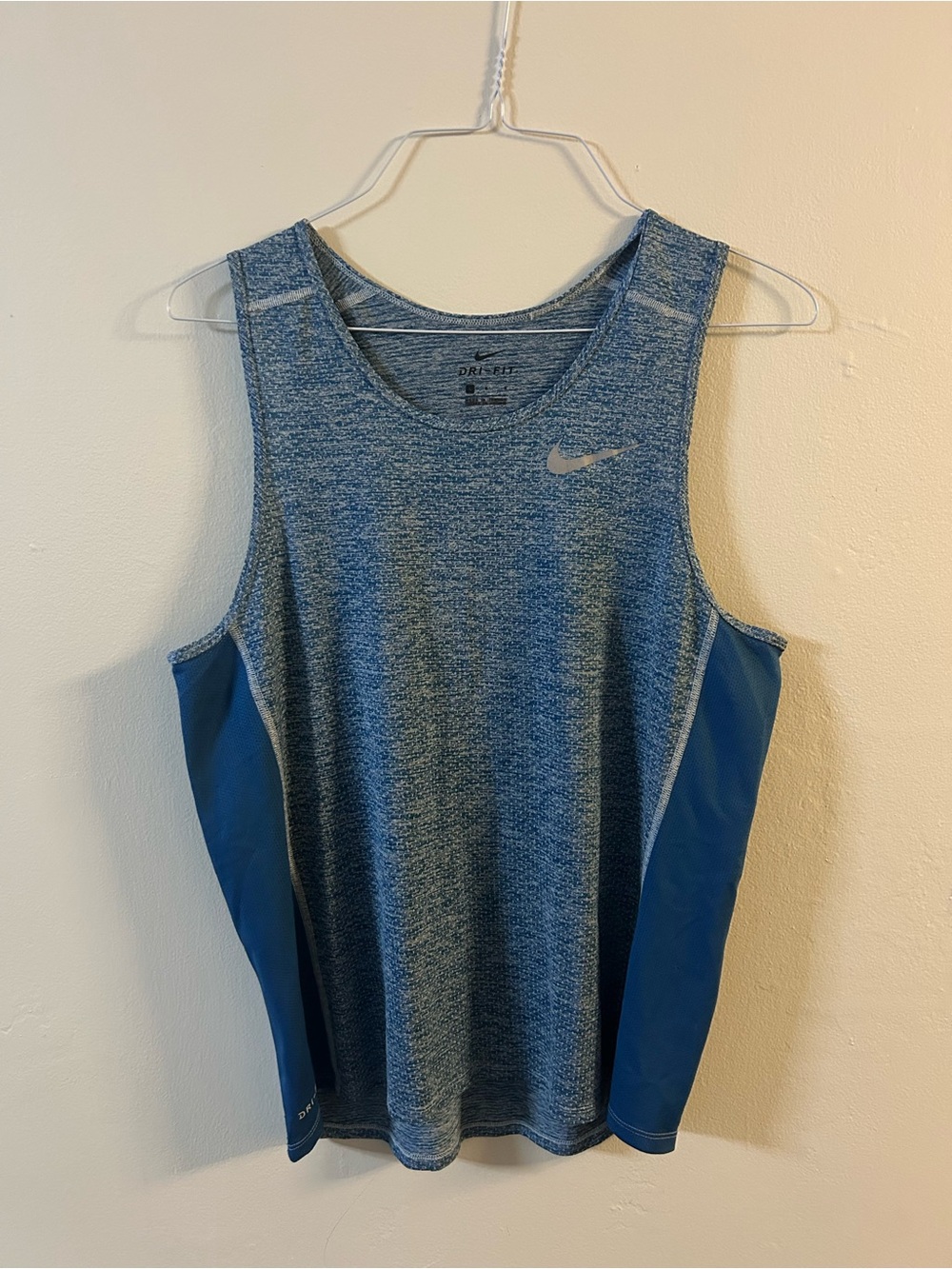Nike Heathered Light Blue Athletic Tank Top